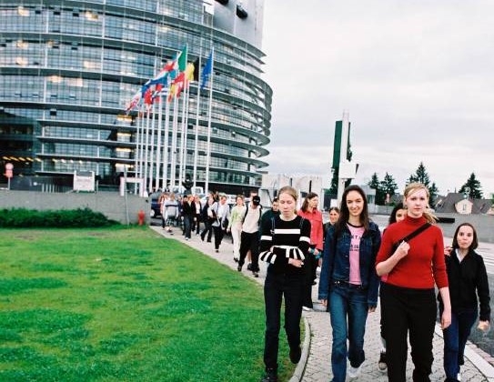 Neues Europaparlament , Plenarsaal . Parlement europeenne . European Parliament . Strasbourg. 14.05.2001 , Strasbourg Frankreich PUBLICATIONxINxGERxSUIxAUTxONLY Copyright: xUtexGrabowskyx New European Parliament Chamber Parlement Européenne European Parliam Neues Europaparlament , Plenarsaal . Parlement europeenne . European Parliament . Strasbourg. 14.05.2001 , Strasbourg Frankreich PUBLICATIONxINxGERxSUIxAUTxONLY Copyright: xUtexGrabowskyx New European Parliament Chamber Parlement Européenne European Parliam