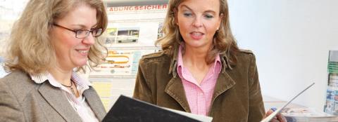 Gespraech_zwei-Frauen_Themeneingang Gespraech_zwei-Frauen_Themeneingang
